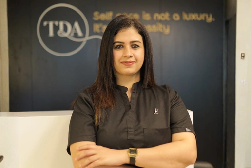 Dr. Sonali Bajaj (Aesthetic Physician, Kalyani Nagar)